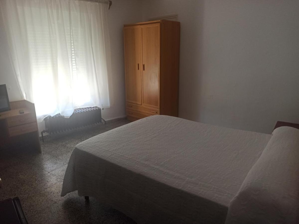 Hostal Restaurante El Burguiyo El Barraco Zewnętrze zdjęcie