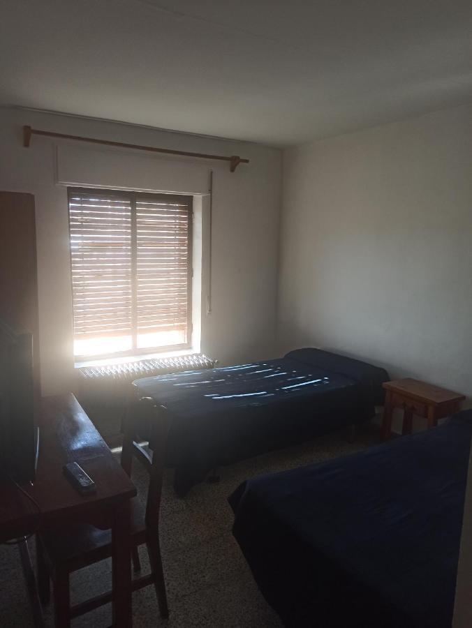 Hostal Restaurante El Burguiyo El Barraco Zewnętrze zdjęcie